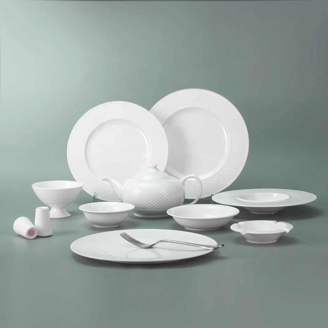 Porcelain tableware Wholesale supplier hot products factory price fashion easy cleaning Star Hotels white bone China dinnerware