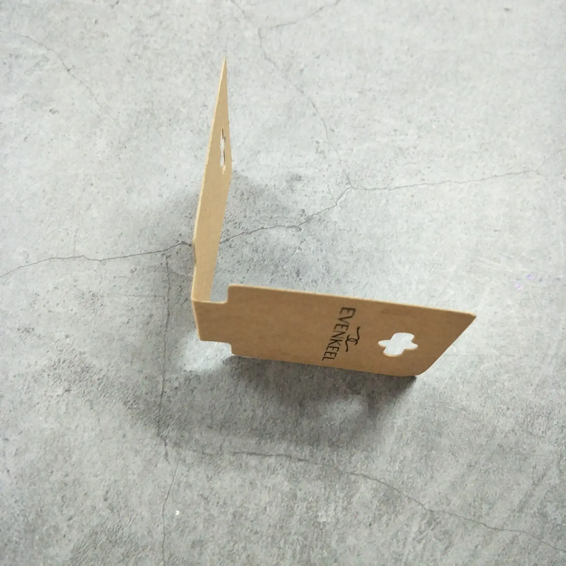 Custom brand logo design foldable brown kraft paper cardboard color printing jewelry hang tag