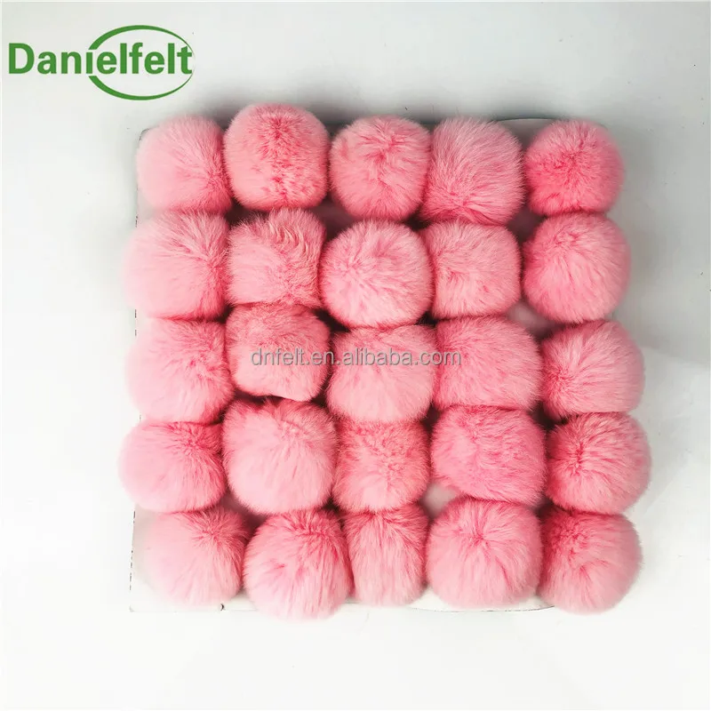 
2018 Amazon Top Seller Colorful Fur Ball Faux Pom Key Ring 