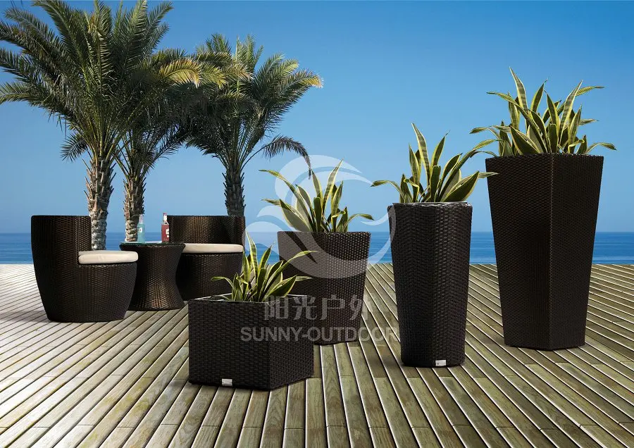 Best quality outdoor rattan flower box for sale wicker plant pot