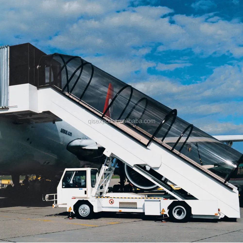 Runway Self-propelled passenger stairs for large aircrafts