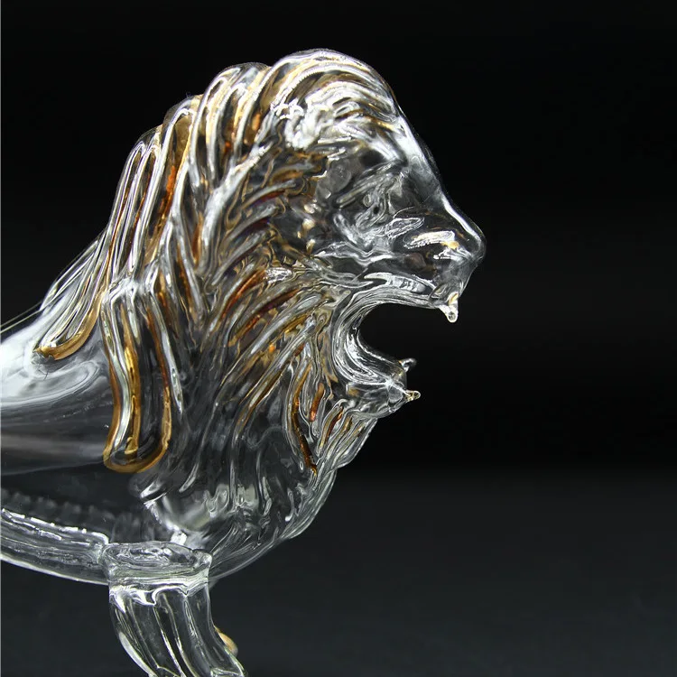 ODM / OEM Lion Shaped Decanter / Liquor Decanter for Whiskey, Vodka, Rum, Tequila or Any Other Alcohol