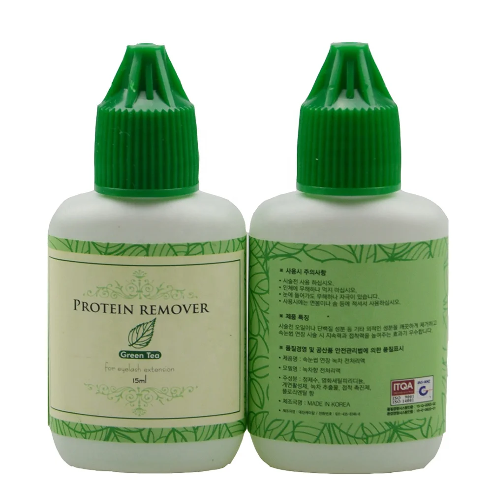 Cleaning the protein and other dirty of our lashes before doing eyelash extension with Protein Remover Lash Primer