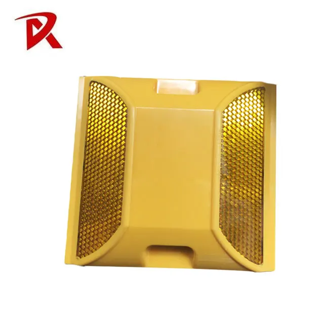 Hotsale high reflective cat eye reflector/plastic road studs/ raised pavement makers