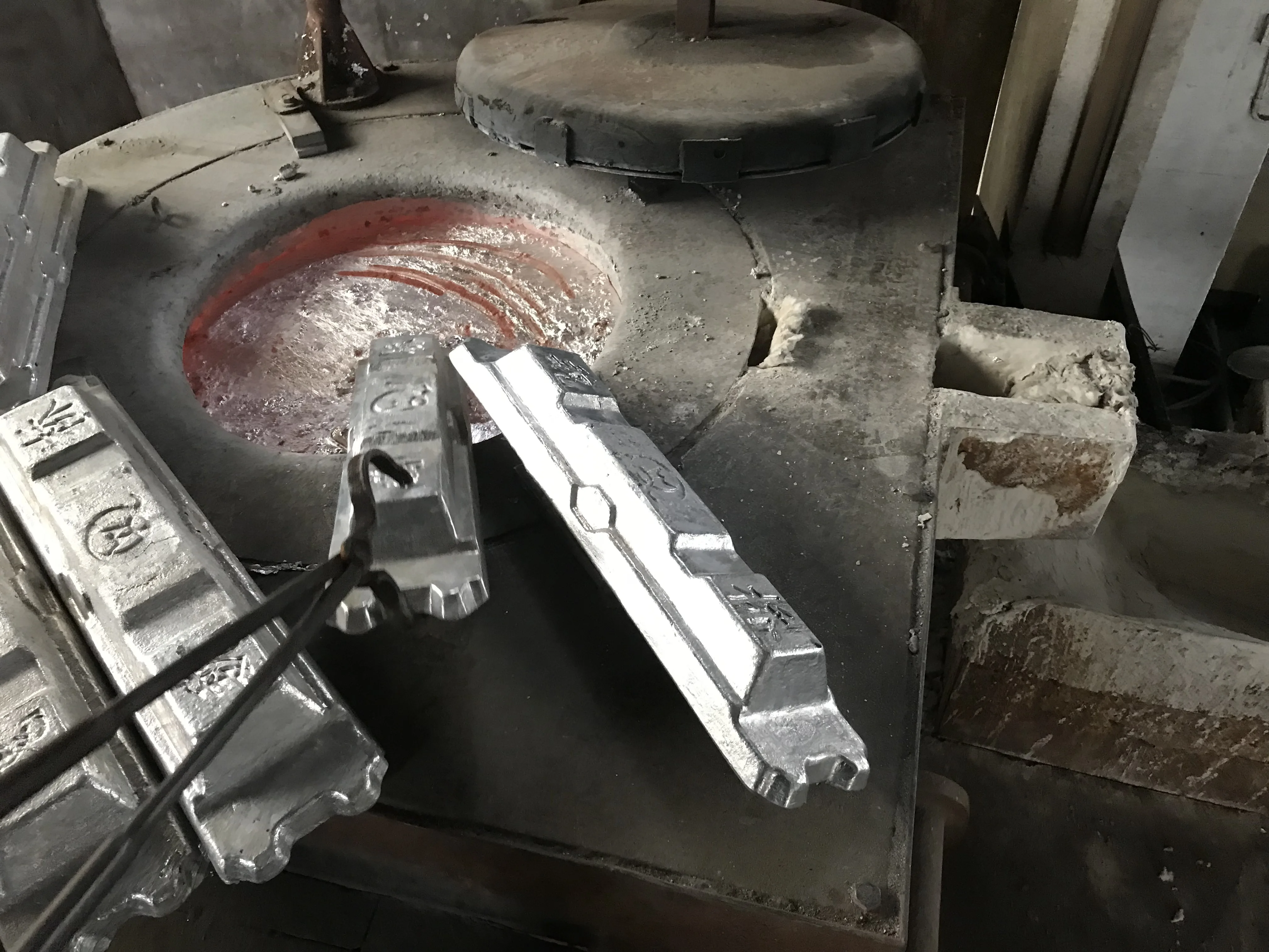 Direct Factory Supply New Design Aluminium Cable Rod Continuous Casting Machine