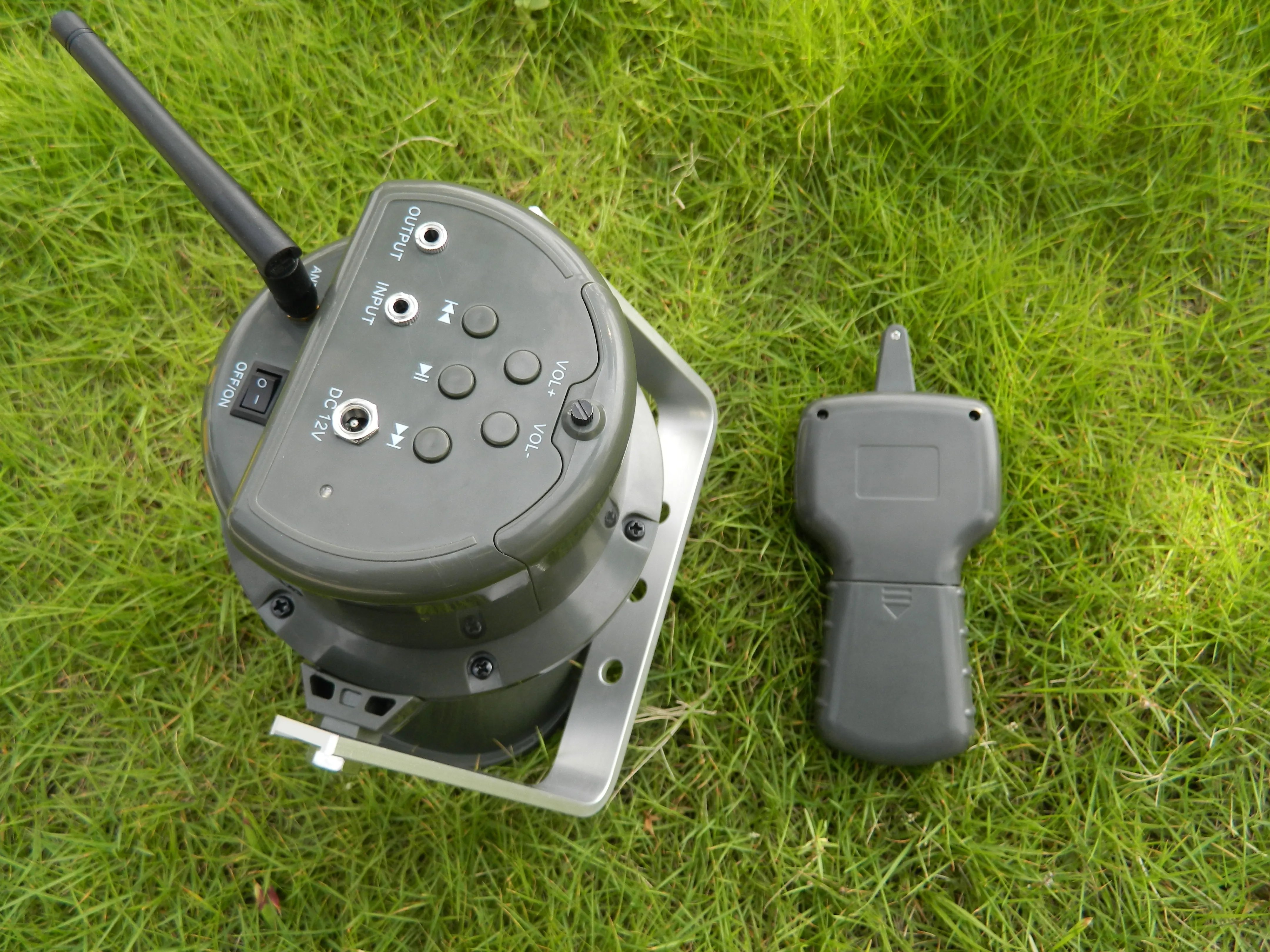 Прямая продажа с Фабрики Электронные звонки Хищник звонки игры звонящего с синхронным пультом дистанционного управления и 50 Вт динамик CP-590 Охота mp3