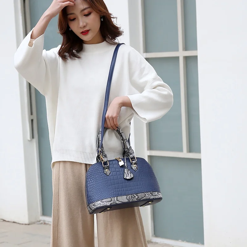 Quality  fashion ladies handbags women hard shell shape bag