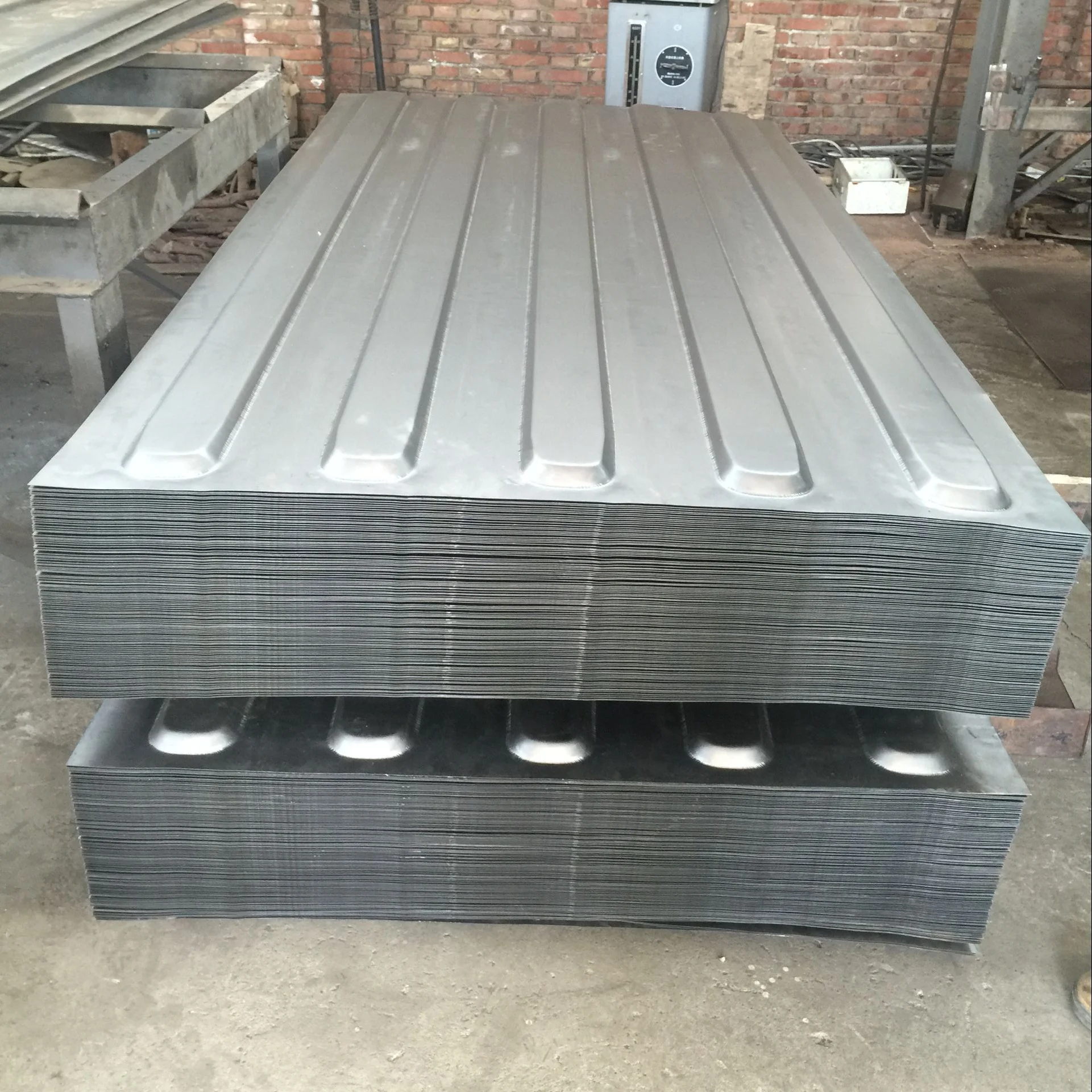 2mm container roof panel / 4 or 5 corrs. container roof panels