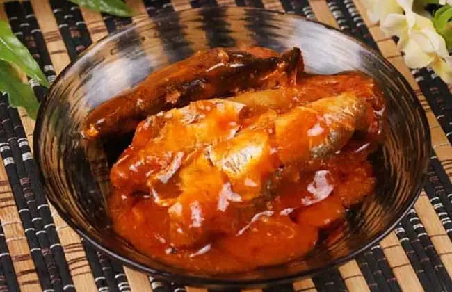 HALAL food canned fish canned sardine brands tomato sauce