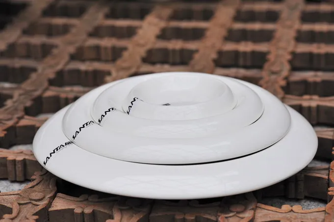 Hot selling New Designed Luxury Porcelain Super White Ceramic Dinnerware