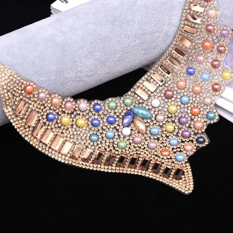 
Wedding Necklace AppliquesTemplate Material Custom Rhinestone Transfer 