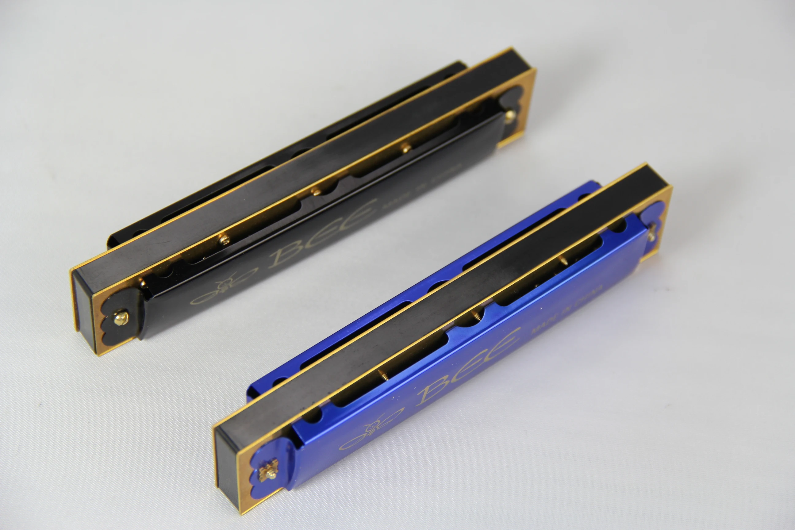 BEE brand 16 hole brass reedplates aluminum covers toy harmonica gift oem mouth organ