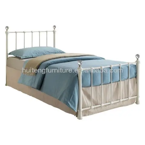 2022 Hot sale morden Metal Bed Frame single European style iron bed with crystal room furniture