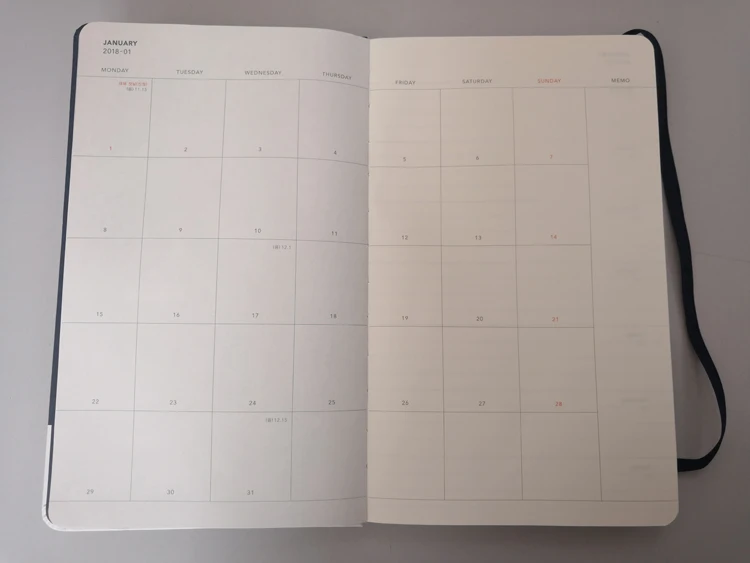 Custom magnetic closure pink GRS PU leather hardcover recycled paper ivory paper weekly planner daily planner 2025