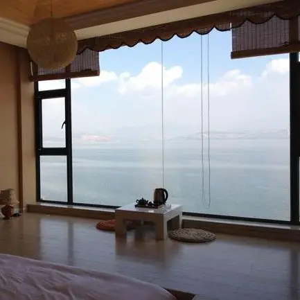 Floor-to-ceiling balcony clear full tempered glass windows and doors