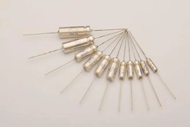 Good quality& DIP capacitor  2.7V 3000F