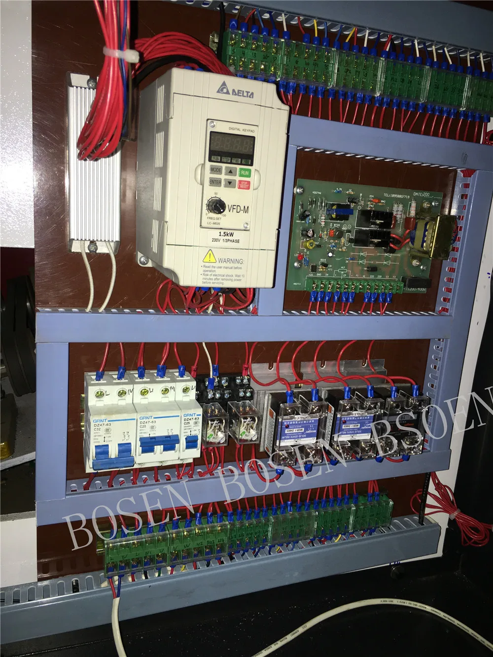 40-140 шт./мин Машина для термической резки пластиковых пакетов для покупок