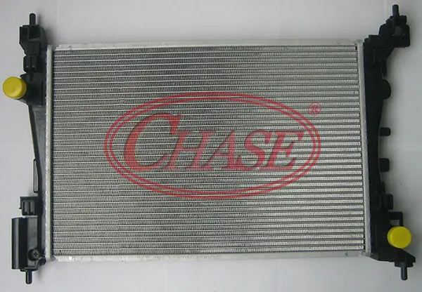 РАДИАТОР ДВС FIAT GRAND PUNTO 2005 - 55700447 55700448 581917J FT2318 61917