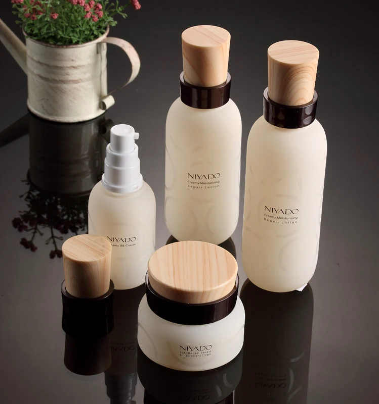 Empty Lotion Pump Glass Bottle Cosmetic Bottles with Wood Grain Cover
