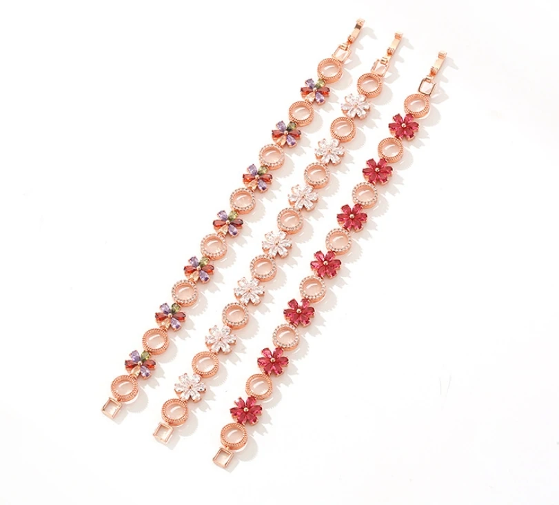 Onier High Quality Moon Shaped Simple Style Bracelet Fashionable White Gold Plated Smart Daily Wear Bracelet for Girls