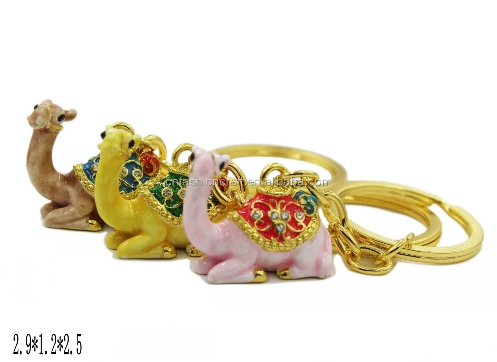 Best selling trendy style camel keychain for dubai gift