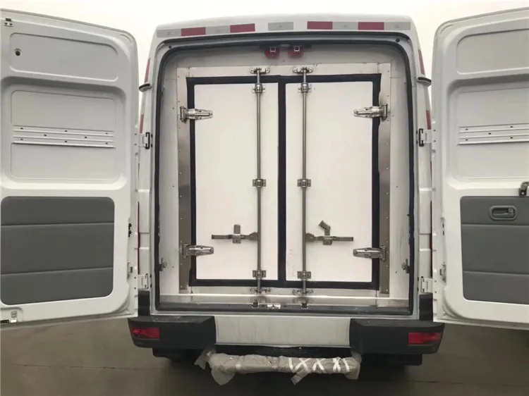 Frozen food transport trucks freezer truck I-VECO Small Size Refrigerated Truck for Sale to Senegal