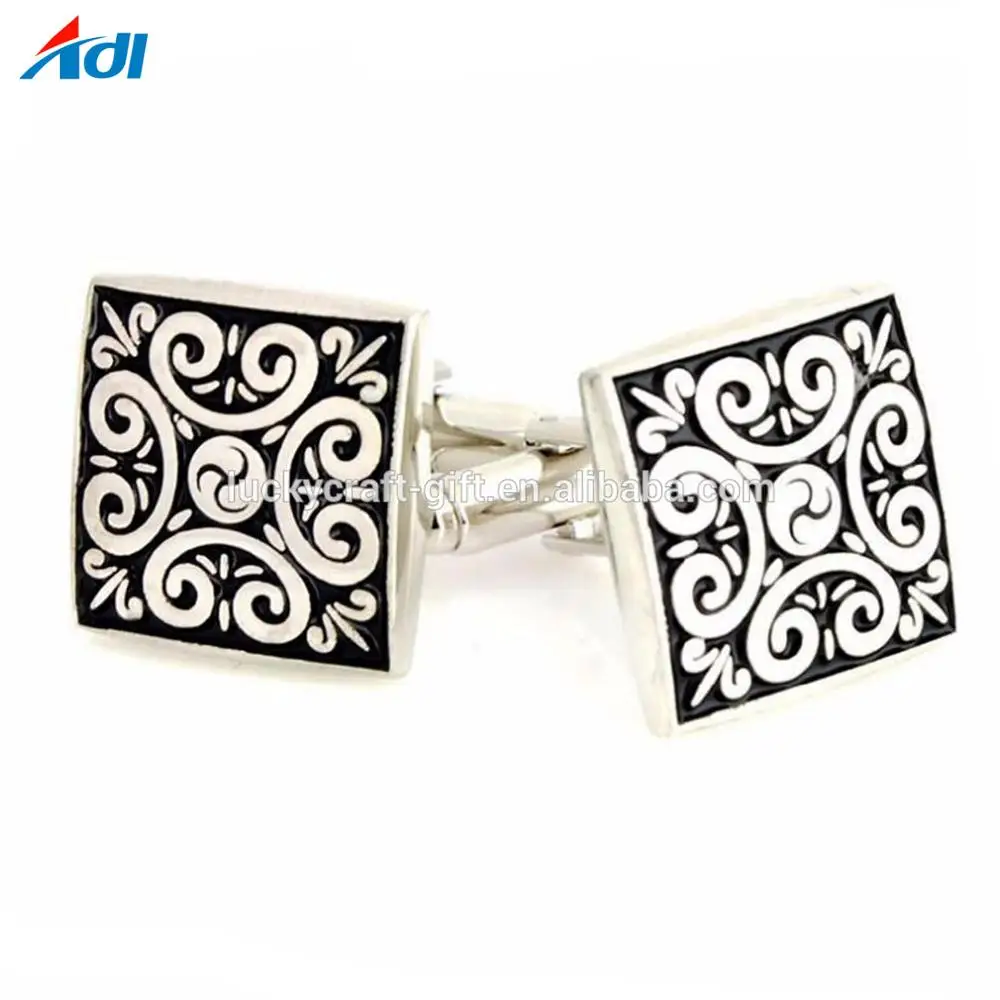 Мужские золотые запонки и зажим для галстука