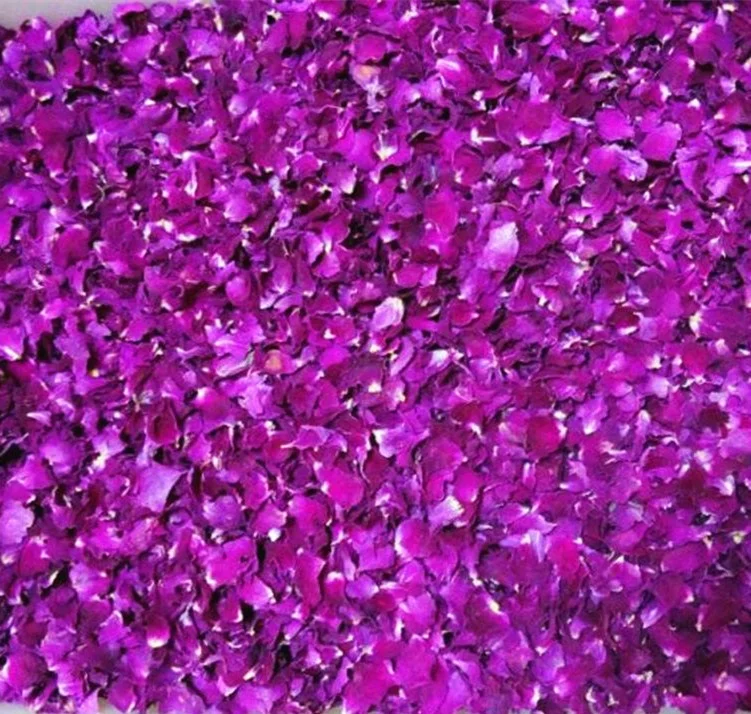 
dried rose petals for food such as bakery or cake decoration 