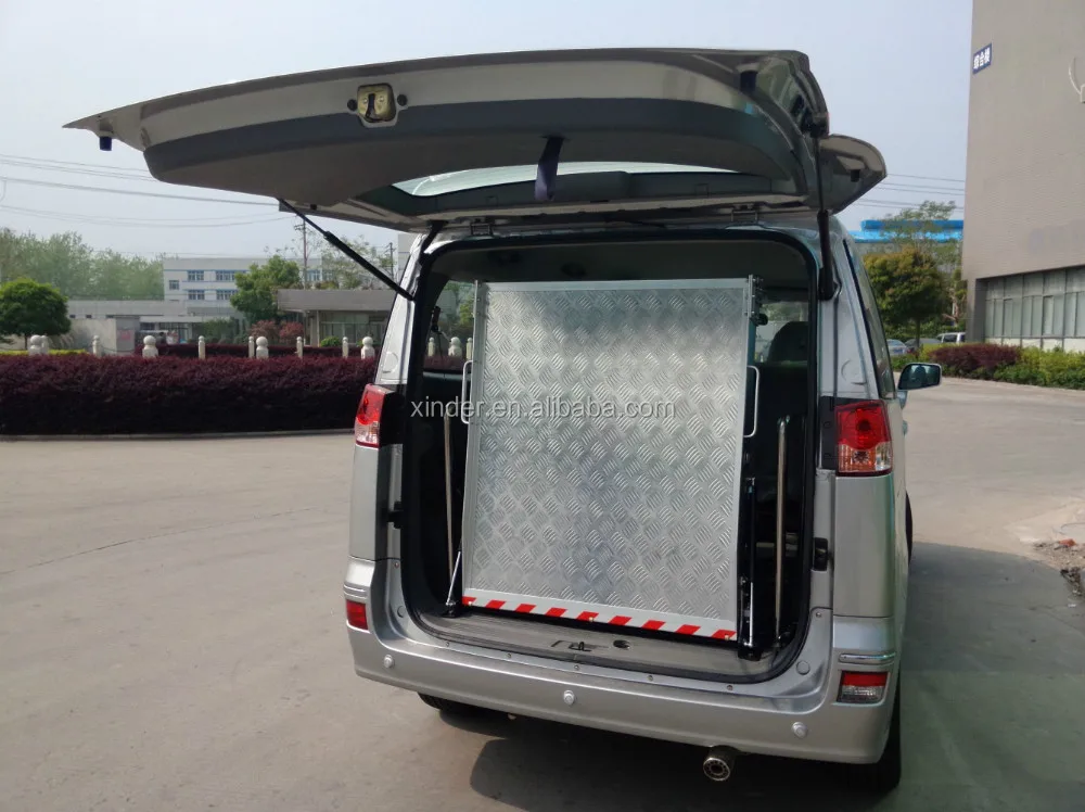 Handicap Accessible Aluminum Manual Wheelchair Folding Ramp For Van Minivan Loading Car Lift Ramp For Disabled Ce Certificate