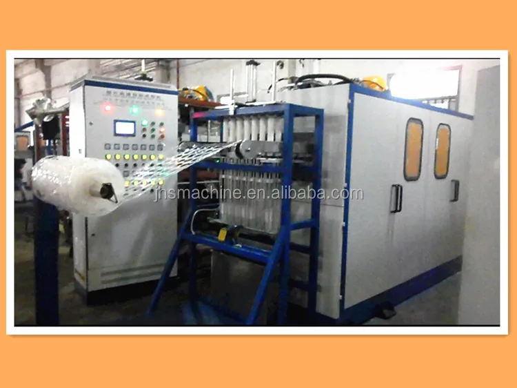 
Food container making machine 