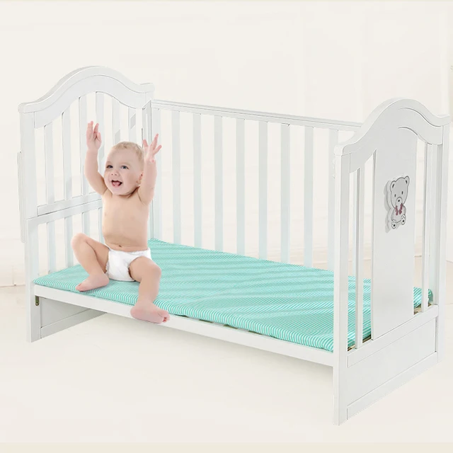 Детская кроватка из массива сосны, детская мебель из массива дерева, детская кроватка с сеткой