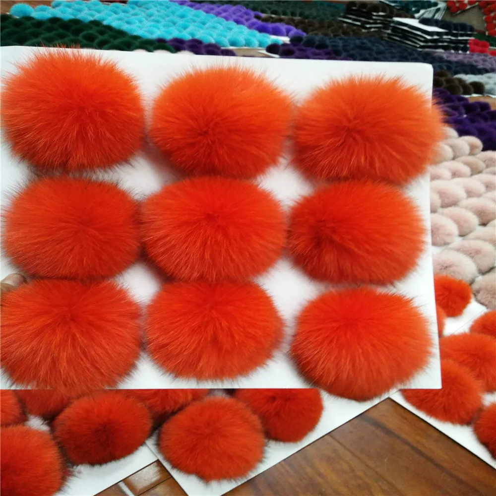 Брелок для ключей с подвеской из натурального Лисьего меха