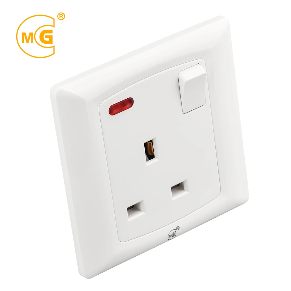 UK 13 amp 3 pin plug switch socket outlet with neon