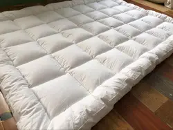 Luxury Hotel Waterproof Protector Mattress Pad Down Alternative Pillow Top