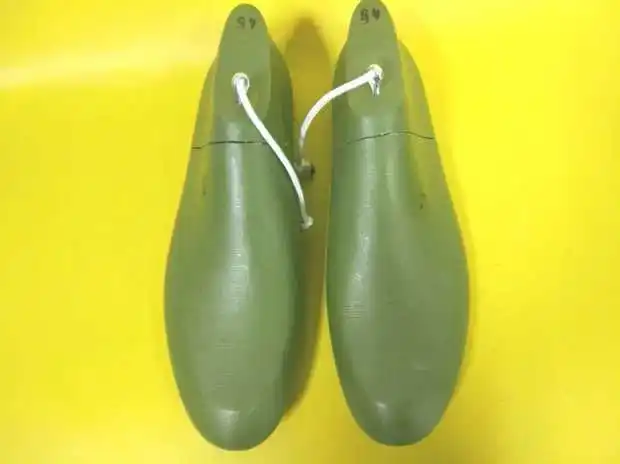 Man comfortable  round toe leisure leather shoes plastic shoe lasts