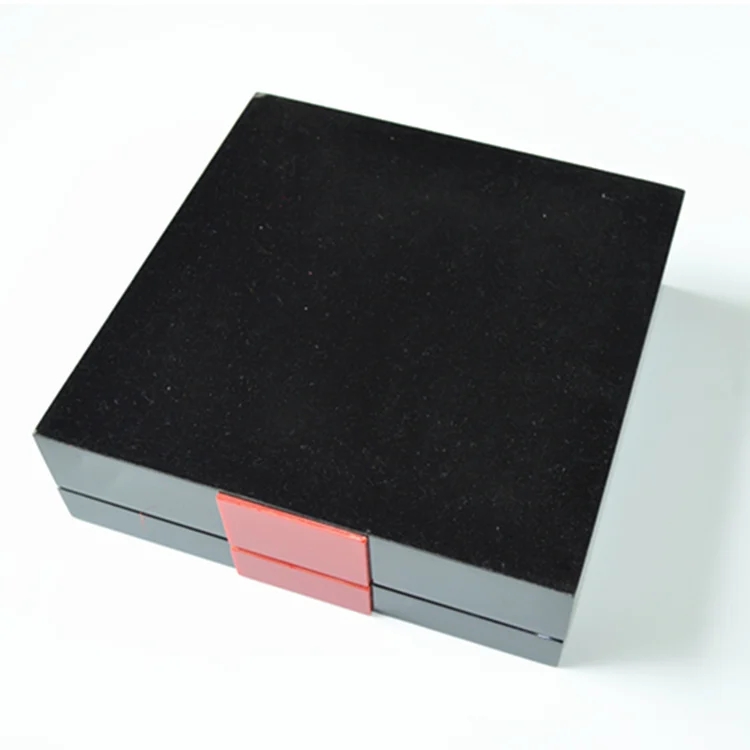 High End Glossy Lacquer Painting Luxury logo With SIlk Lining Wooden Packaging Gift box