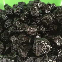 Вкусные продукты сушеные сладкие черные сливы с высоким качеством