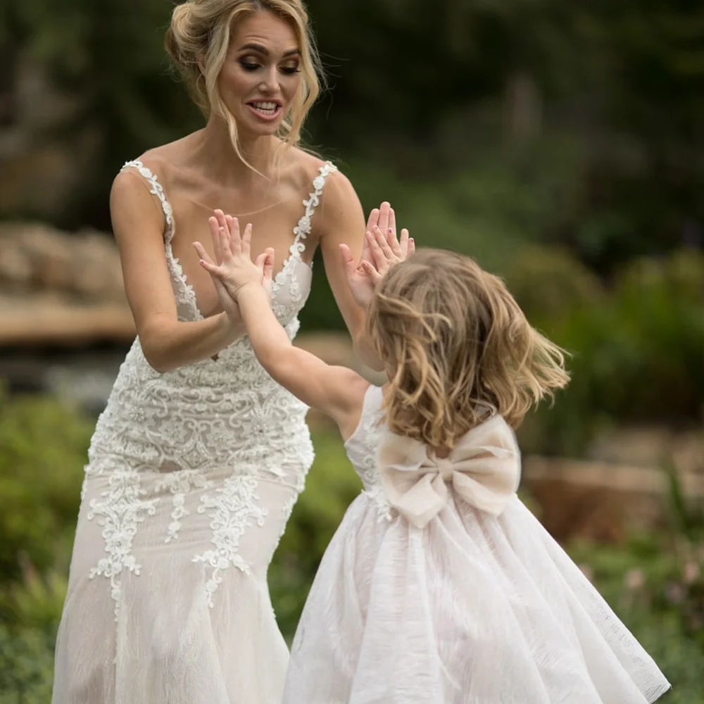 Chinese Latest Charming Detachable Tail Wedding Gown Dress Bridal