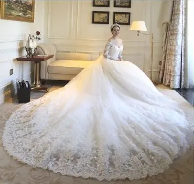 2019 Korean off-shoulder wedding dress lace ball gowns custom made wedding dress F391