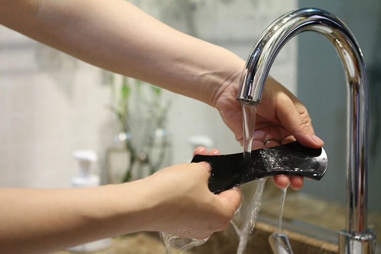 2019 2pcs/lot Magic nano sticky pad Universal Sticker No Trace Mobile Phone Holder Car Kits Car Bracket Pods Sticky Gel pad