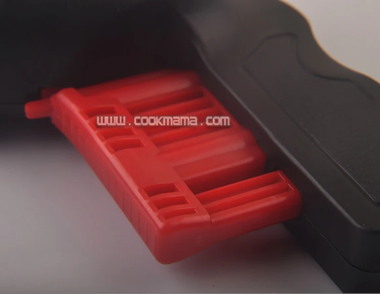 Top Seller 2022 battery BBQ FAN  4xAA 1.5v Battery BBQ Blower handgun style shape