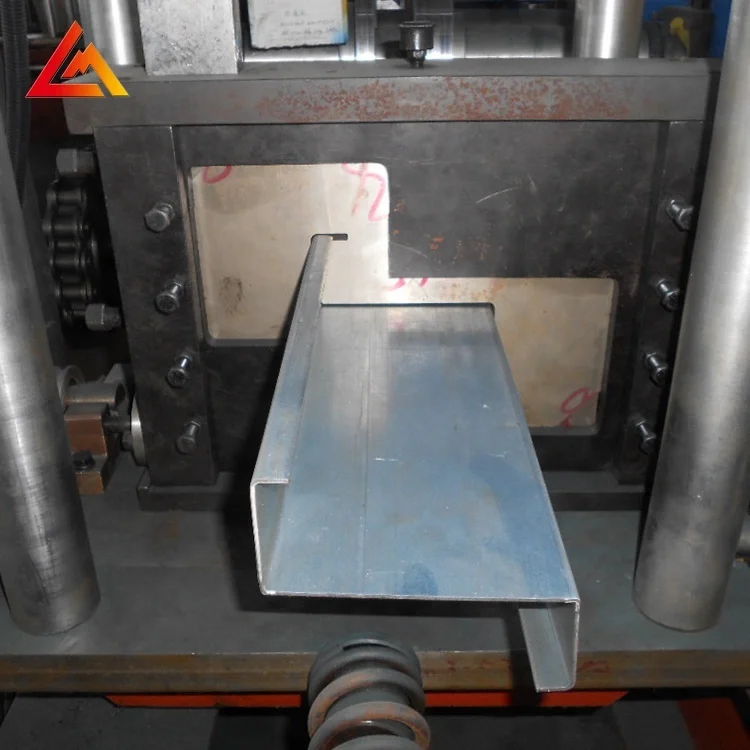 Индивидуальные Лимин холодной прокатки Z обрешетку ролл формовочная машина