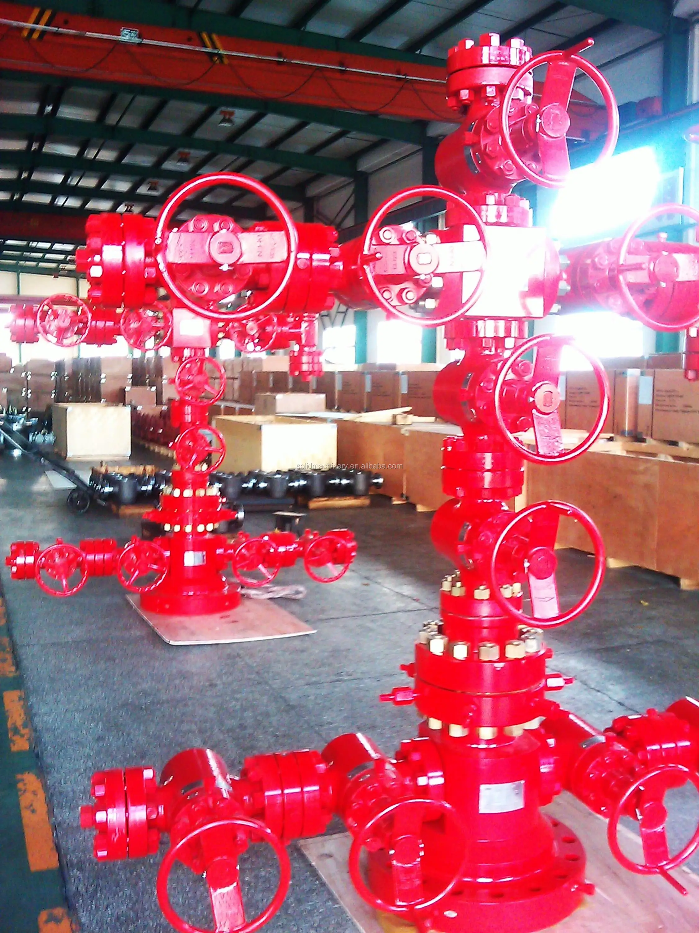 Oil production wellhead equipment Christmas Tree