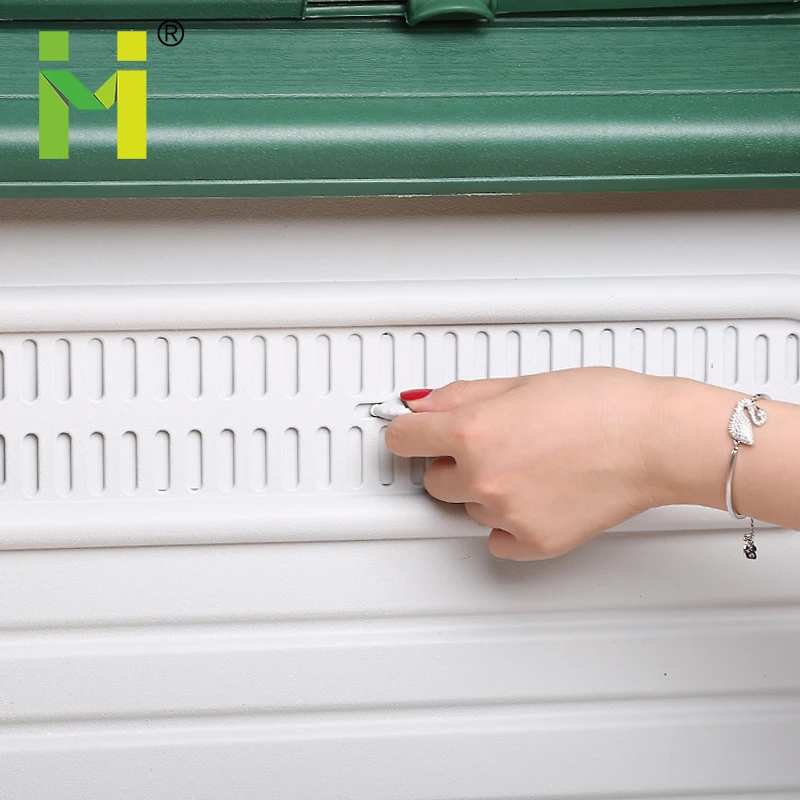 Plastic dog house Roof Skylight Window heated dog kennel