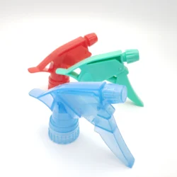 Plastic long handle foam trigger spray