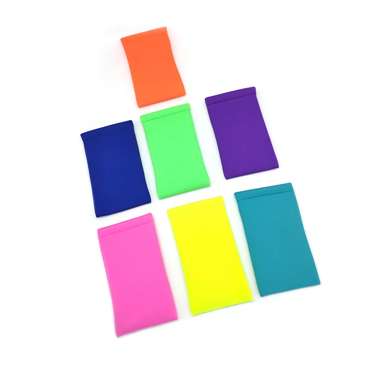 China Low MOQ Competitive Price Hot Selling Case Customized Color Neoprene Bag Sewing Eyeglasses Pouch Sunglasses Bag