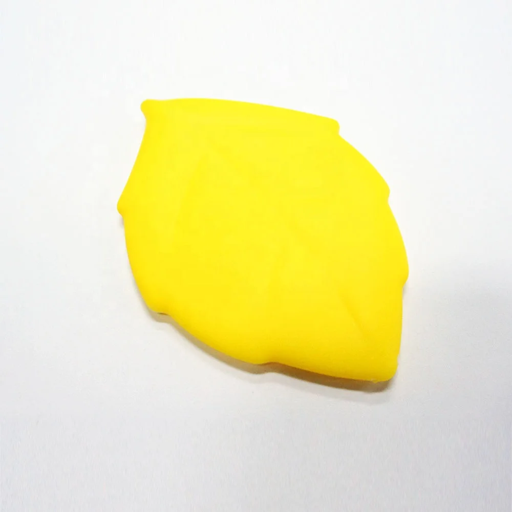 Soft Pocket Water Cup Leaf Shape Water Container Silicone Travel Folding Cup