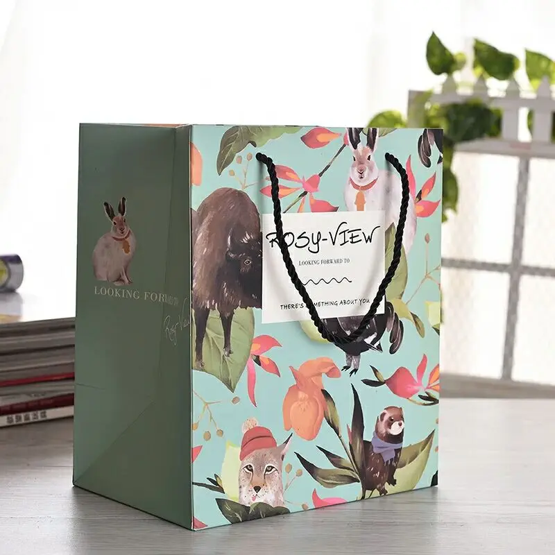 Customized Handmade Clothes Garment White Gift Bags Fancy Paper Christmas Bag With Pp Handle