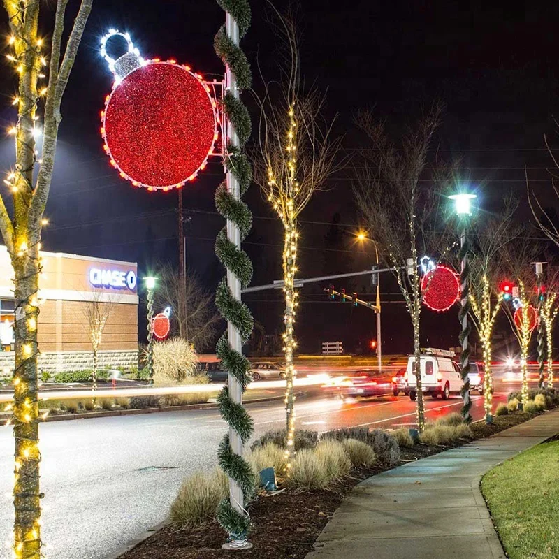 Outdoor commercial pole mounted Christmas street decorations IP65 LED rope light blue and white snowflakes