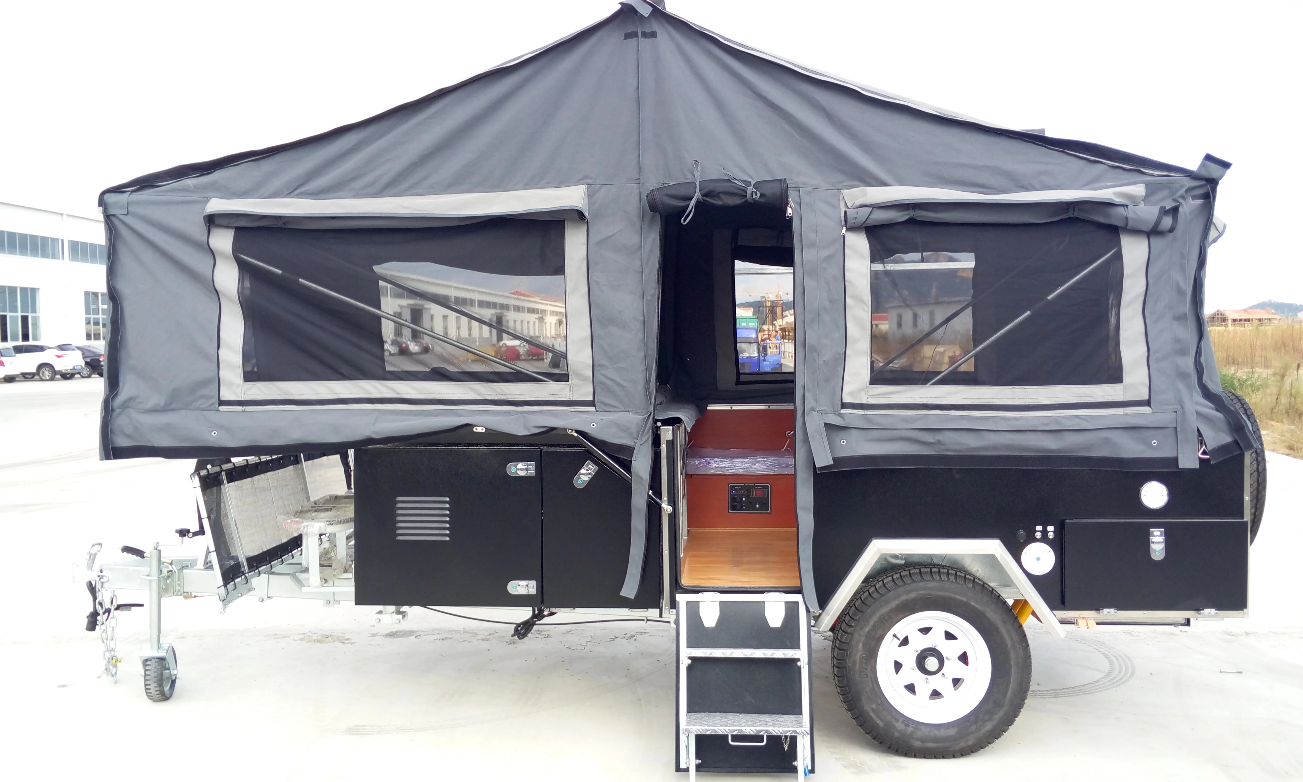 Varnish glamour utility forward folding camper trailer